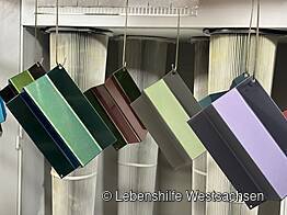 Behindertenwerkstatt Reinsdorf - Pulverbeschichtung mit Flipflop- bzw. Chamäleonlack