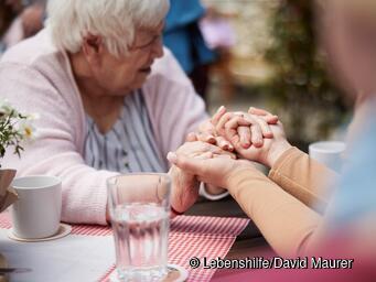 Begegnung zwischen Menschen